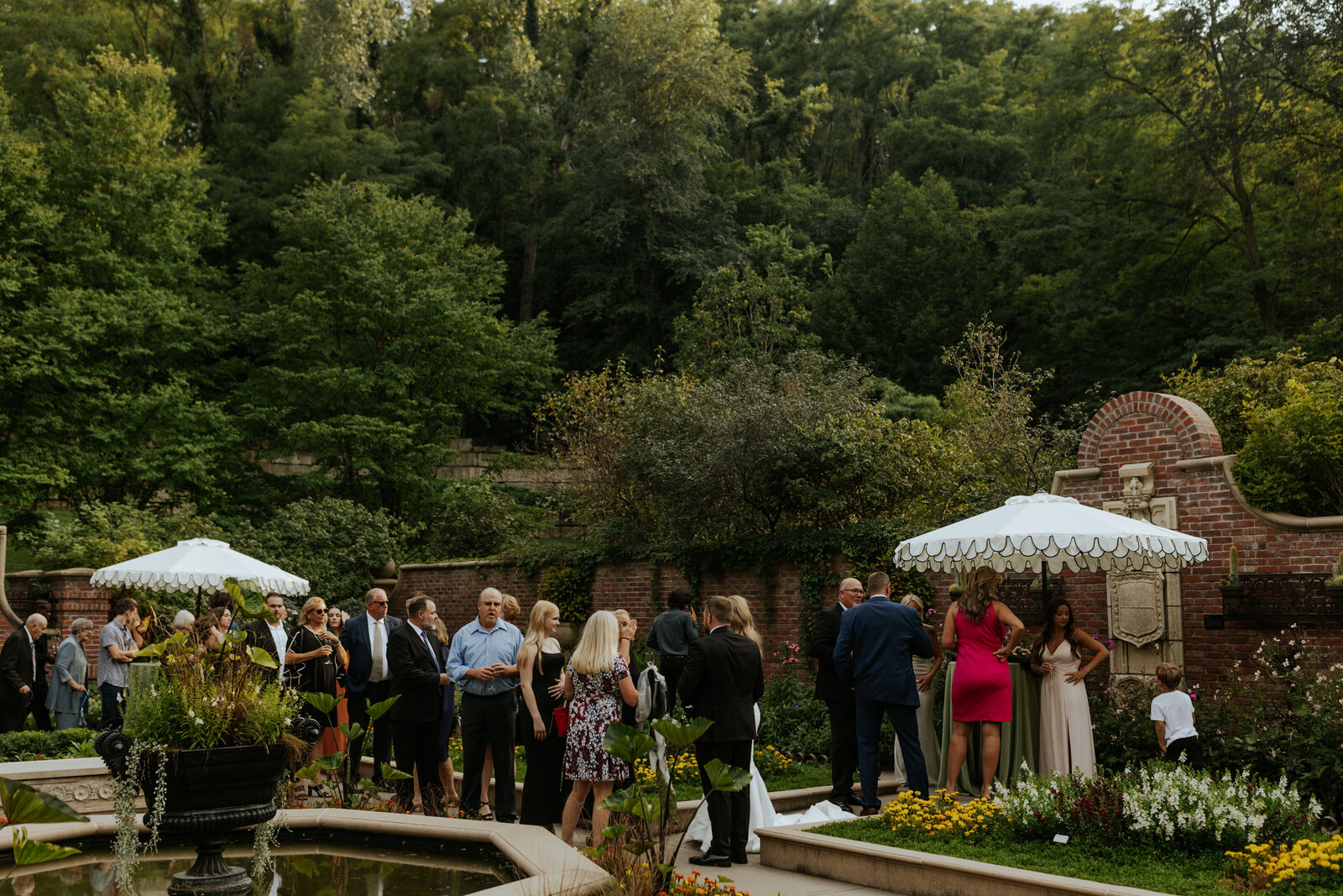Lauritzen-Gardens-Wedding-402-Events-Julia & Connor  (43)