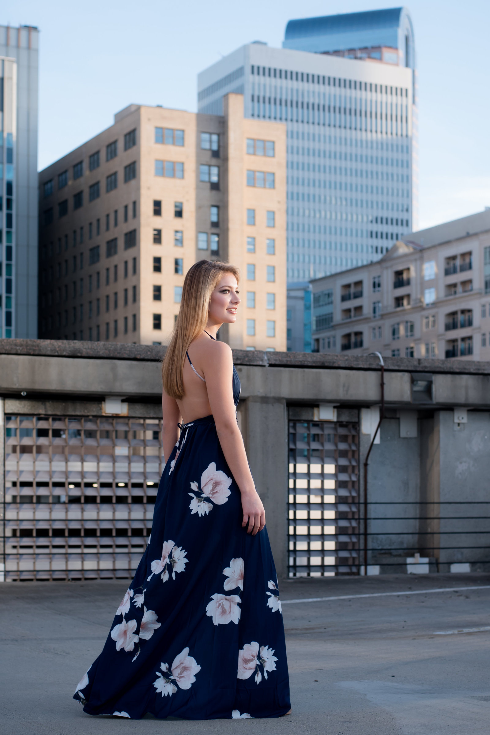 14-Natural-Bloom-Photography-uptown-charlotte-portrait-5077