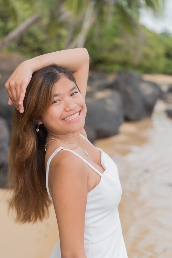 Kauai senior portraits on the beach 