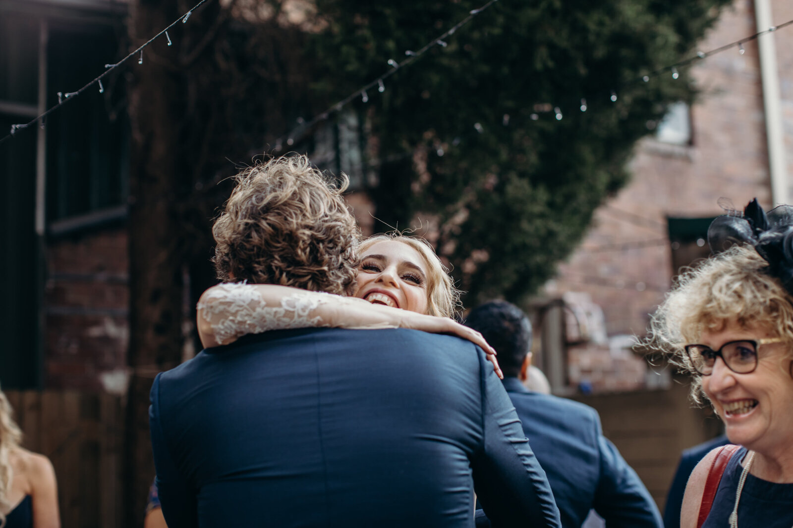 0050_Cafe_Montmartre_Candid_Wedding_Photographer