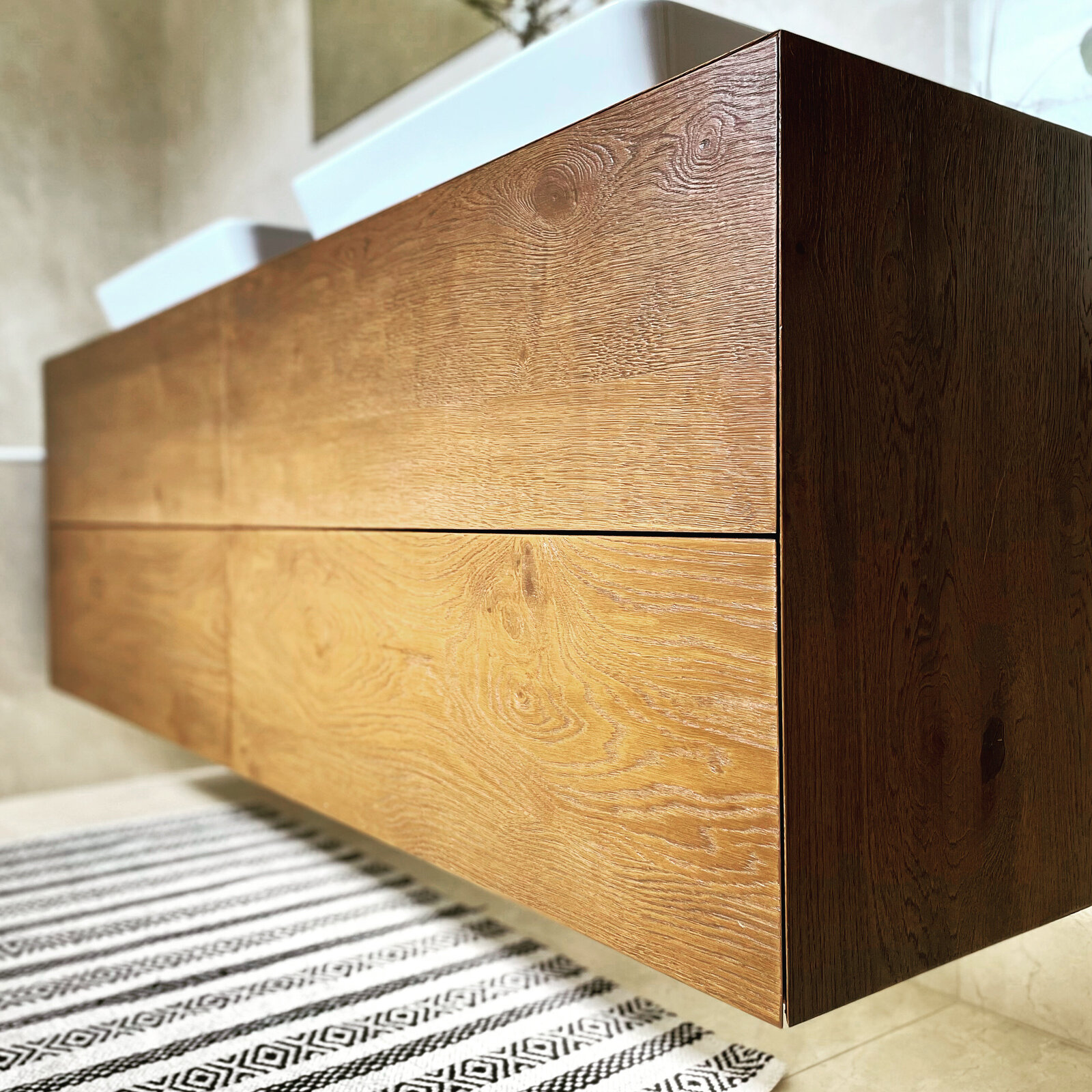 CC19F84E-3437-4827-8905-BC6BEE0AD49B