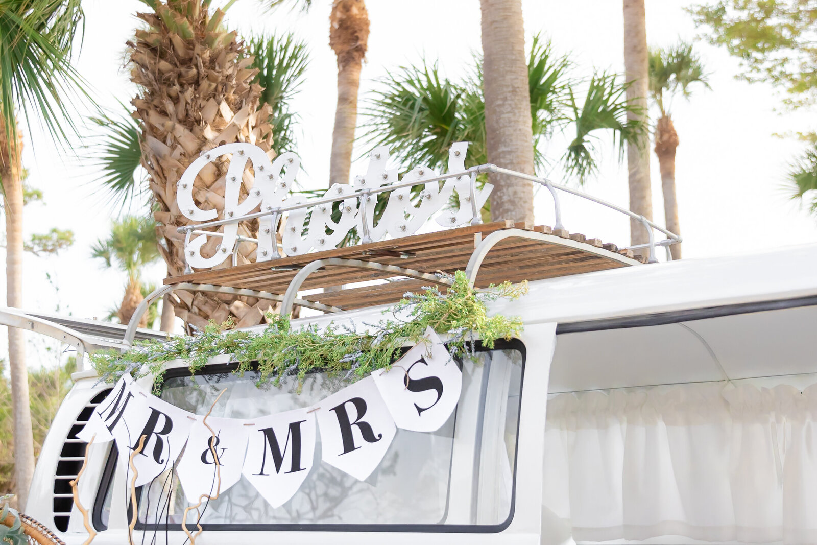VW-BUS-tampa-photo-booth-bus-weddings-florida-weddings-wedding-venues-wedding-photo-booth-florida-photo-booth-bus34