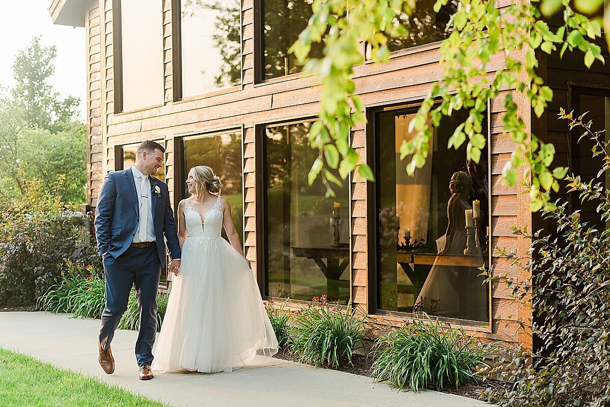 Mint Green & Navy Summer Wedding at Pear Tree Estate | Champaign, IL_0068