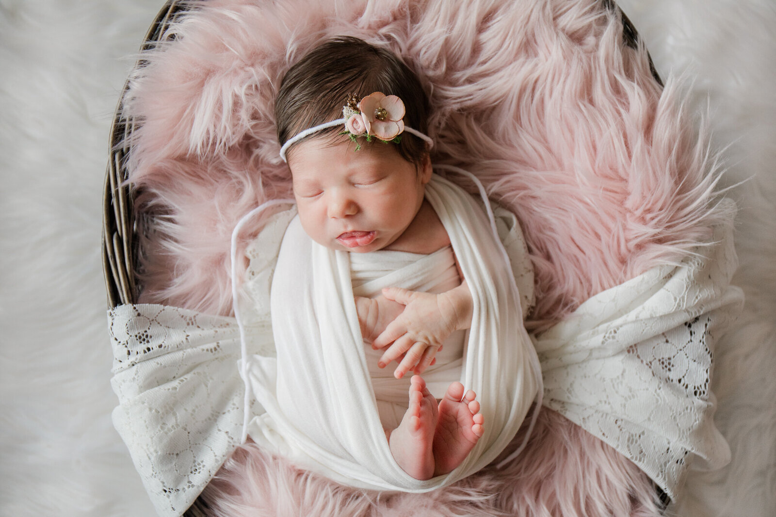 Isla Mae_Newborn-7