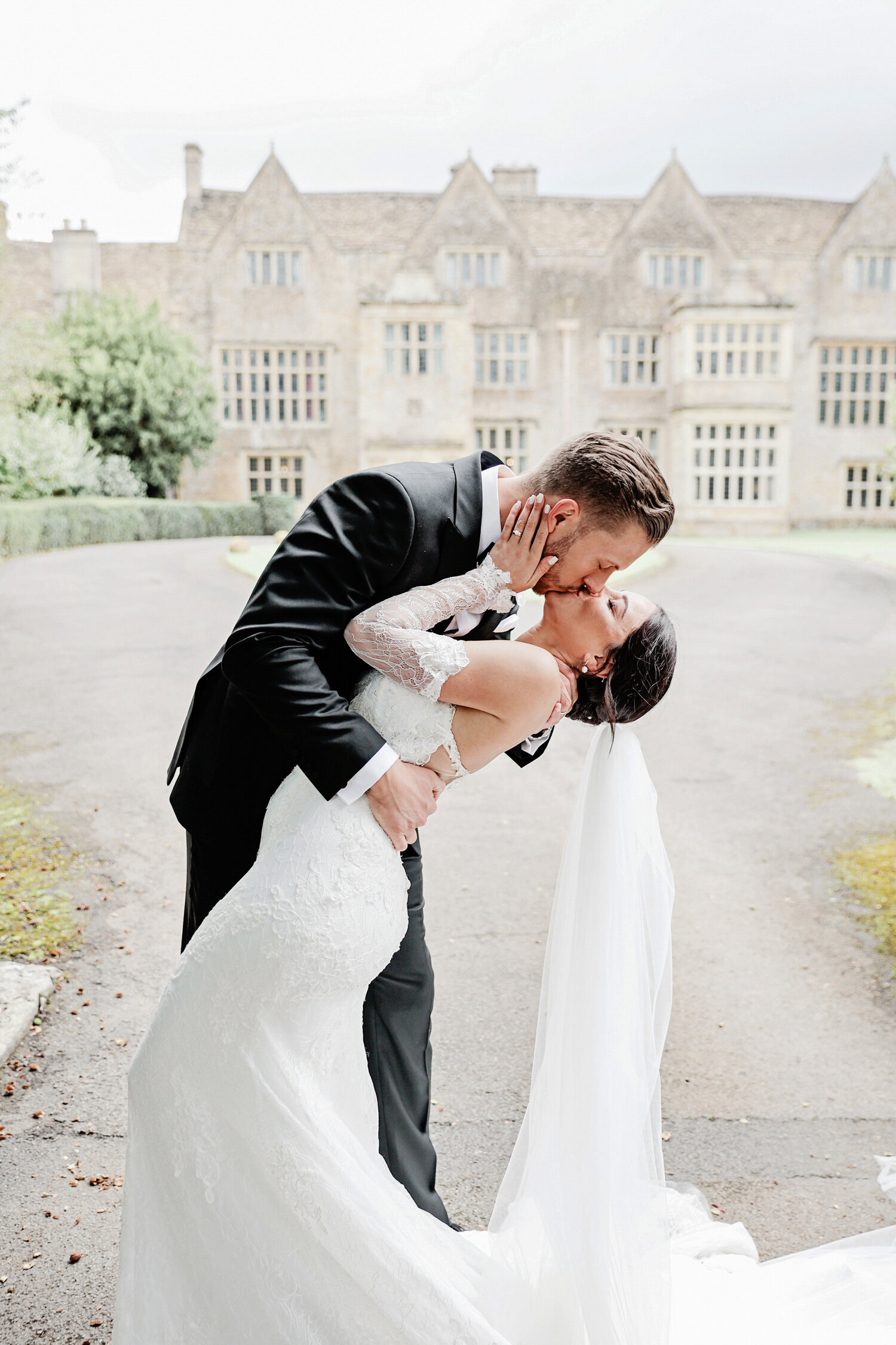 Northcadbury-Court-bride-and-groom-photos