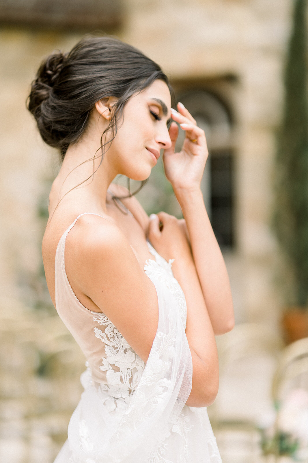 Timeless Bride at Sunstone Winery