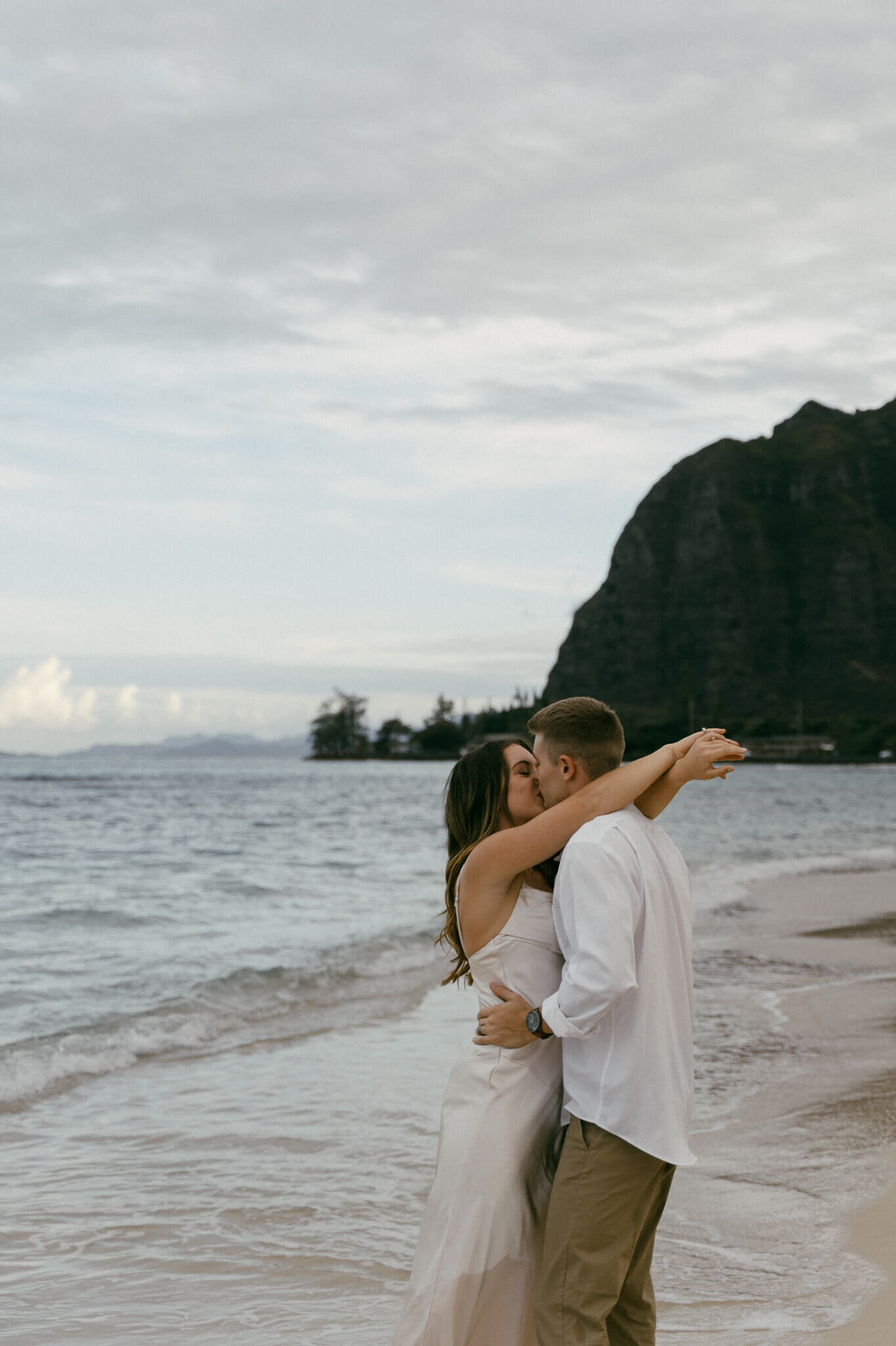 sharonkastelijnsphotography-beachsshoot-hawaii-ohau-1