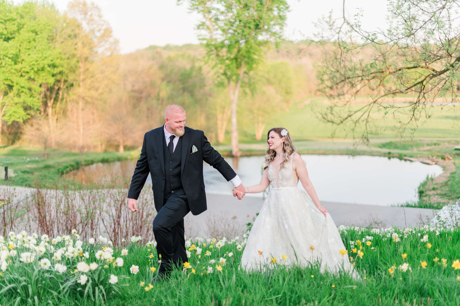 Riverside-on-the-Potomac-Wedding-Photographer-Loudoun-County-Mary-Sarah-Photography (1 of 1)