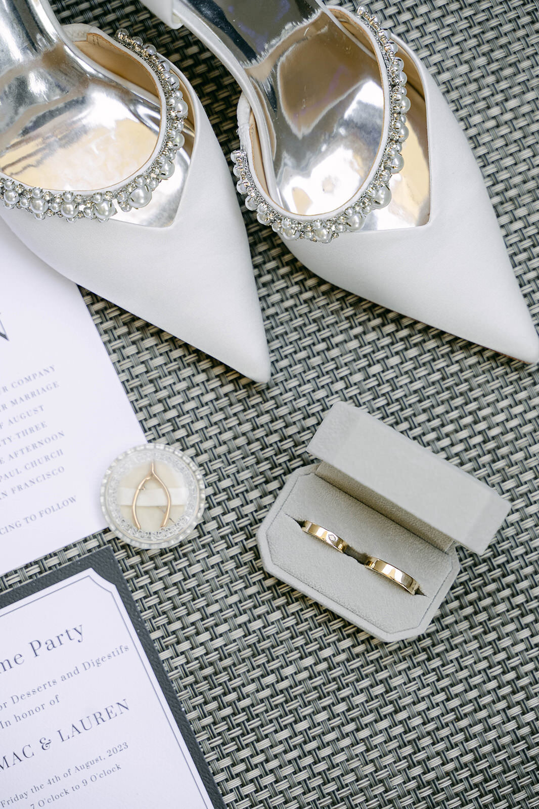 Formal-Cathedral-Modern-Wedding28
