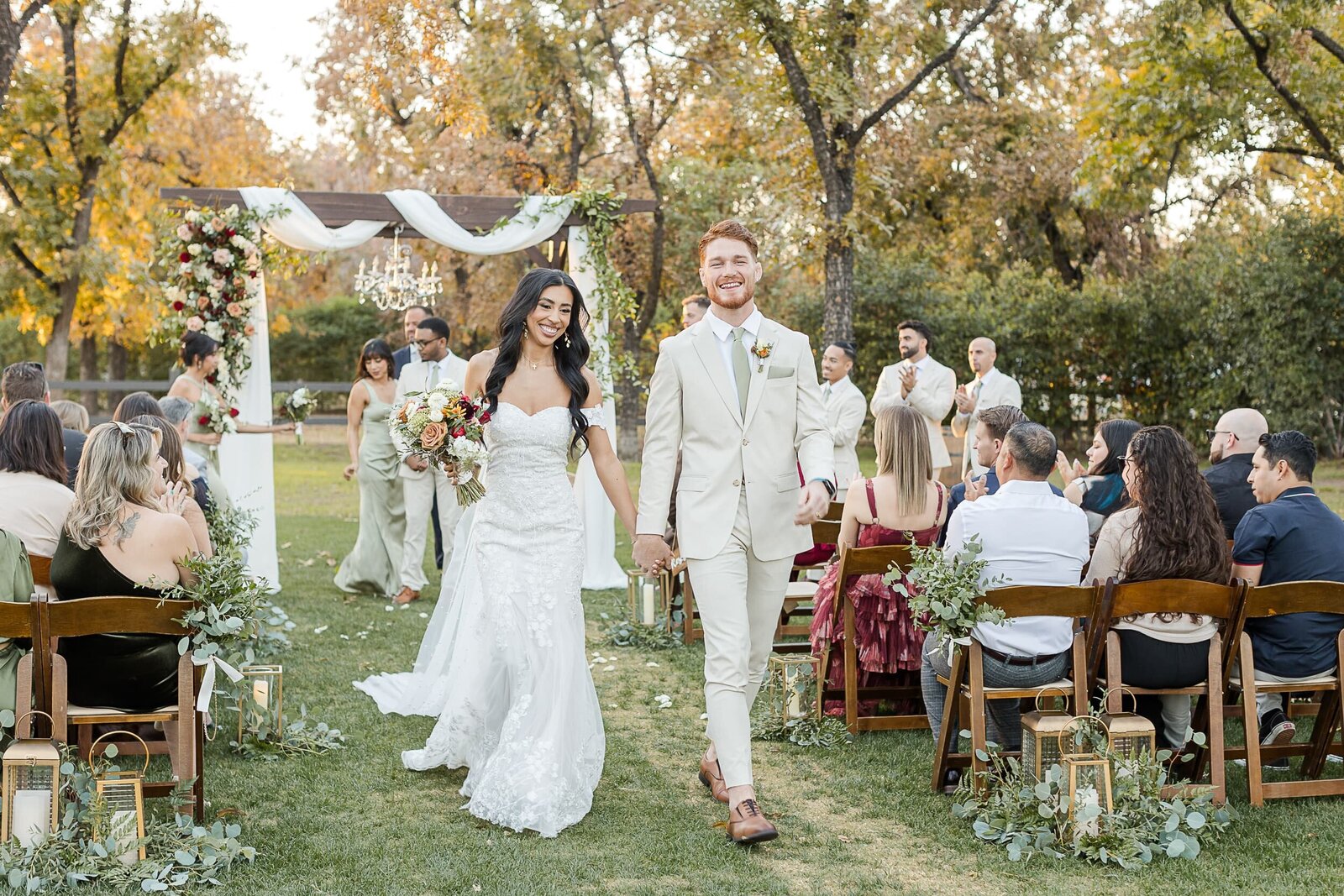 Phoenix-Wedding-Photographer-and-Videographer-Venue-at-the-Grove-ClaWed-1469