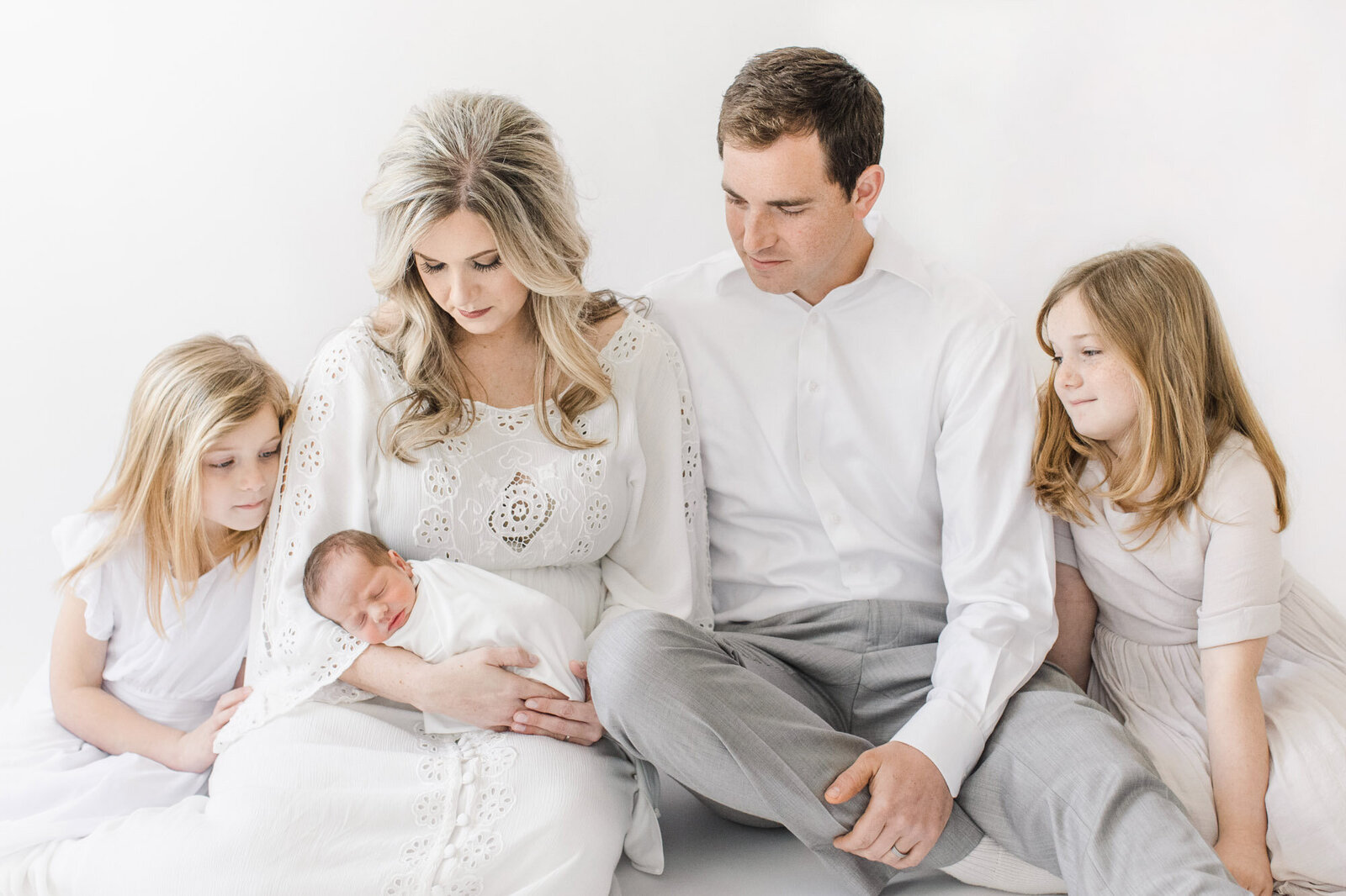 bentonville-family-of-five-newborn-photos-21
