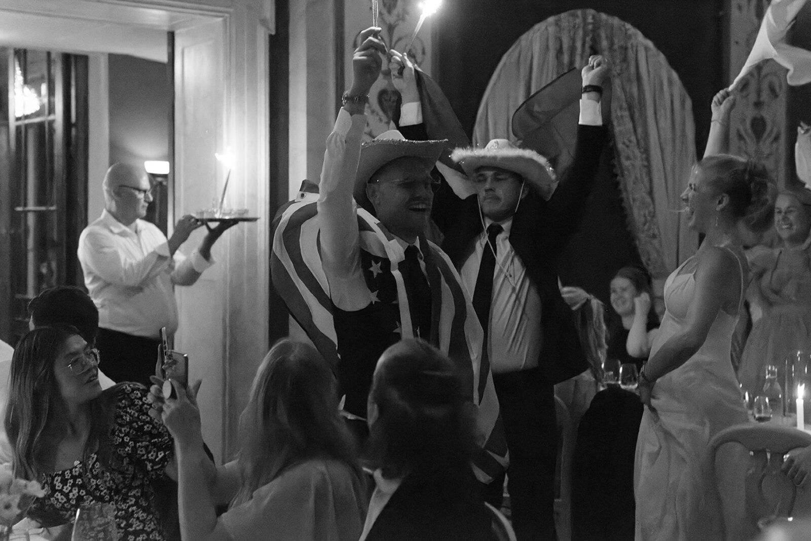 Destination Wedding Photographer in Stockholm Anna Lundgren Wedding at Ranas Slott _52