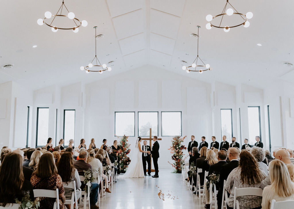 modern-sleek-wedding-ceremony-woodhaven-mn