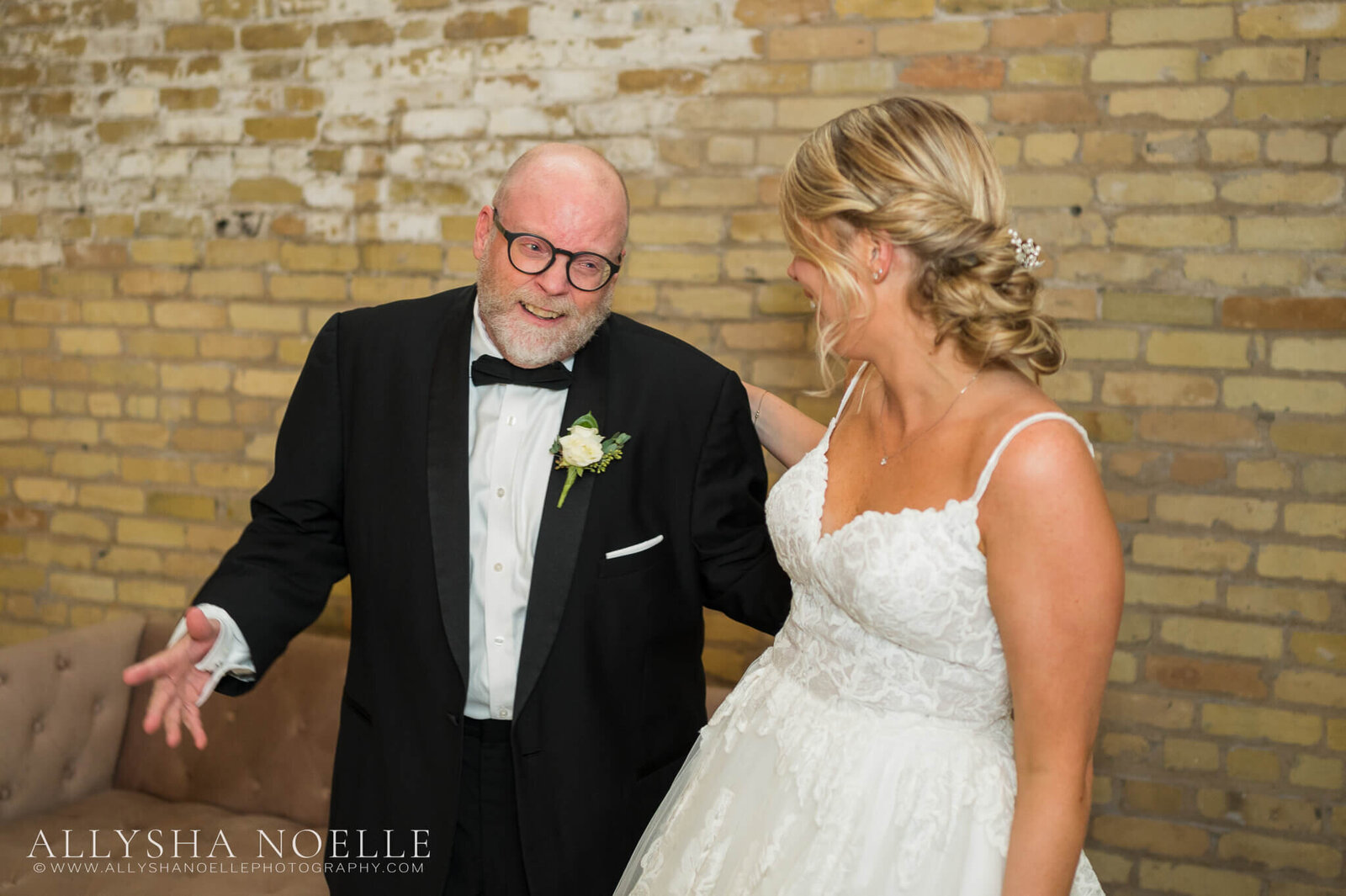 Wedding-at-The-Factory-on-Barclay-in-Milwaukee-0130