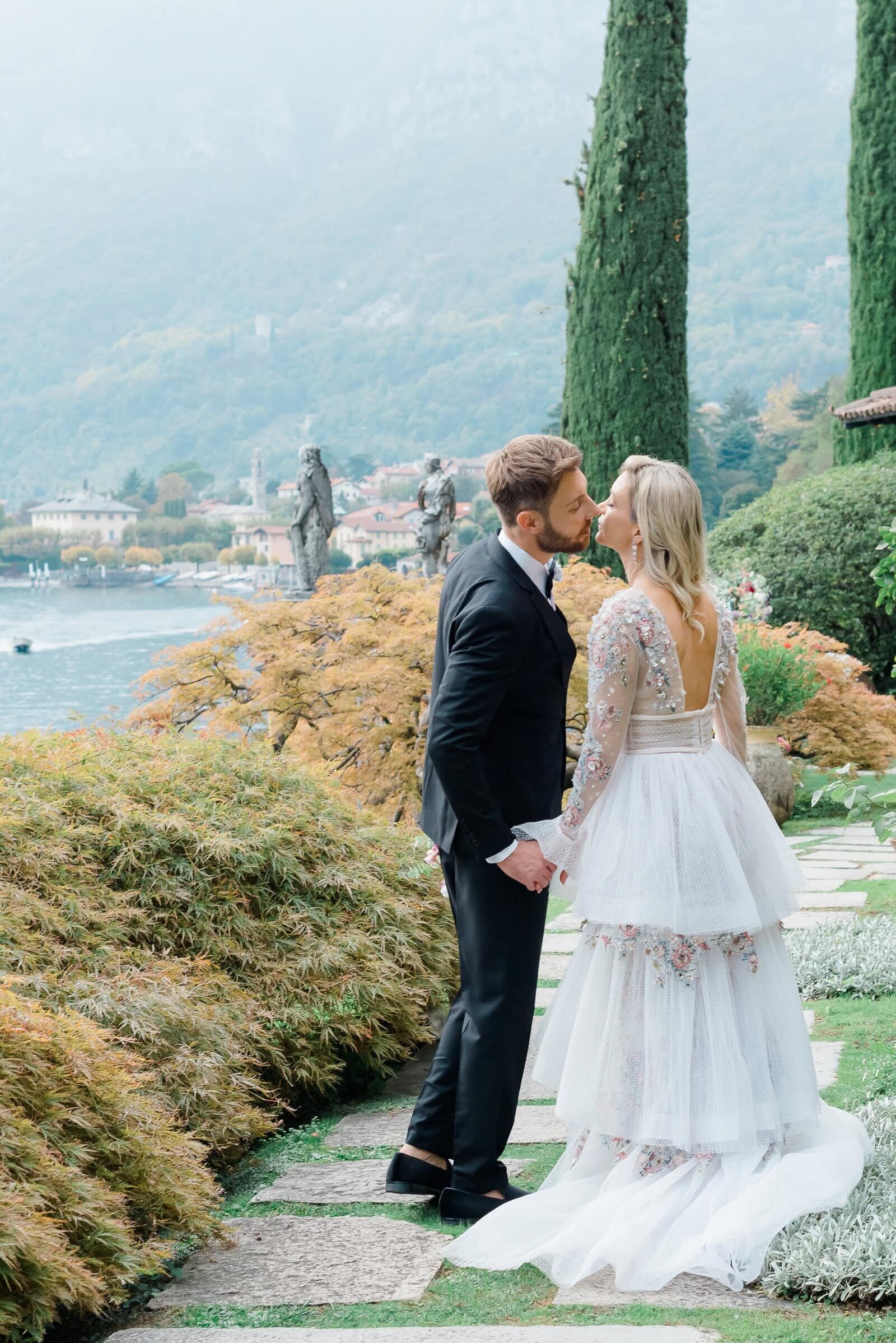 Destination Wedding Photographer Anna Lundgren in Stockholm Wedding in Lake Como at Villa La Cassinella_012