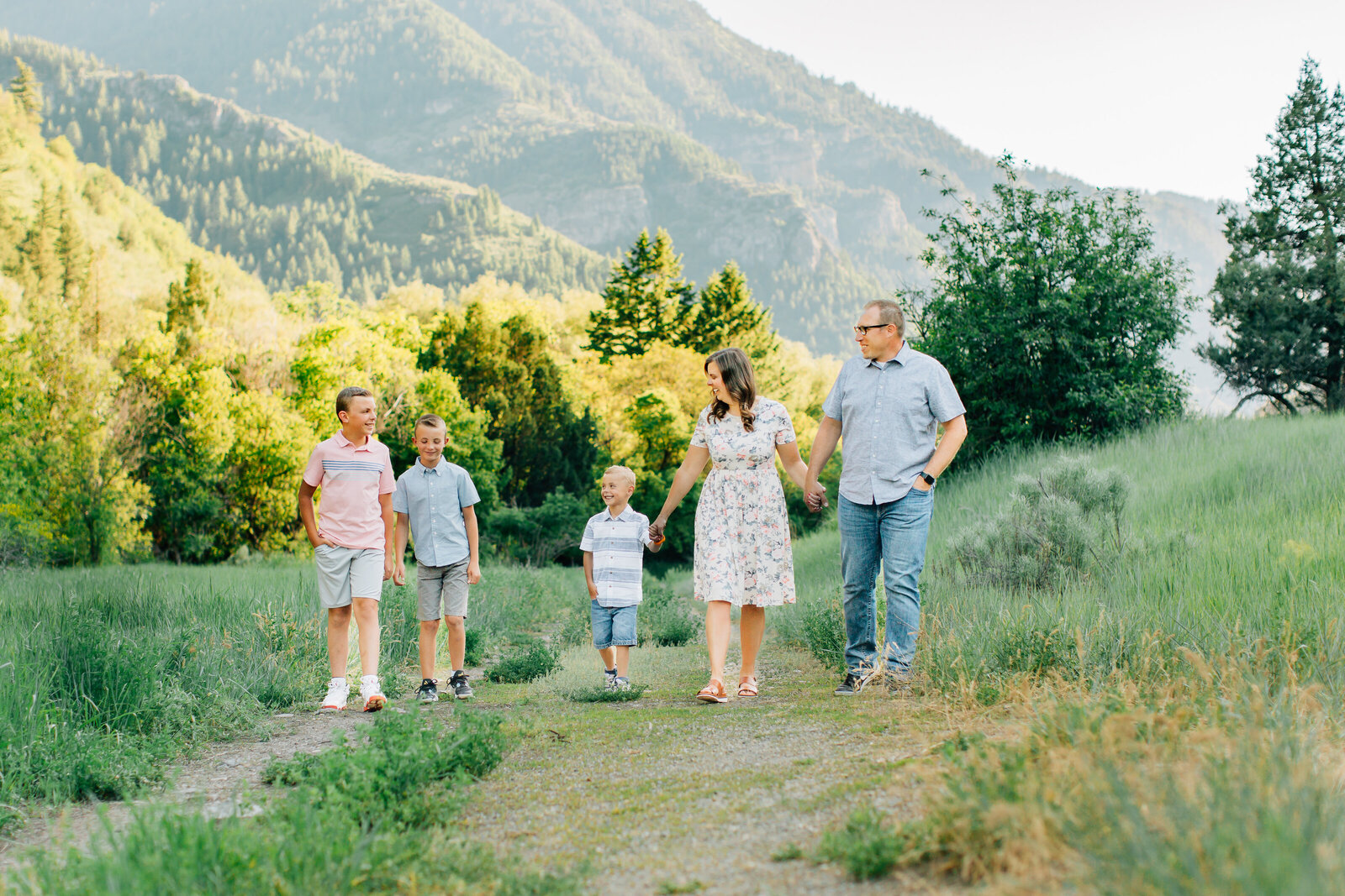 FamilyPhotos-LoganUT_TianaSimpsonPhotography-001