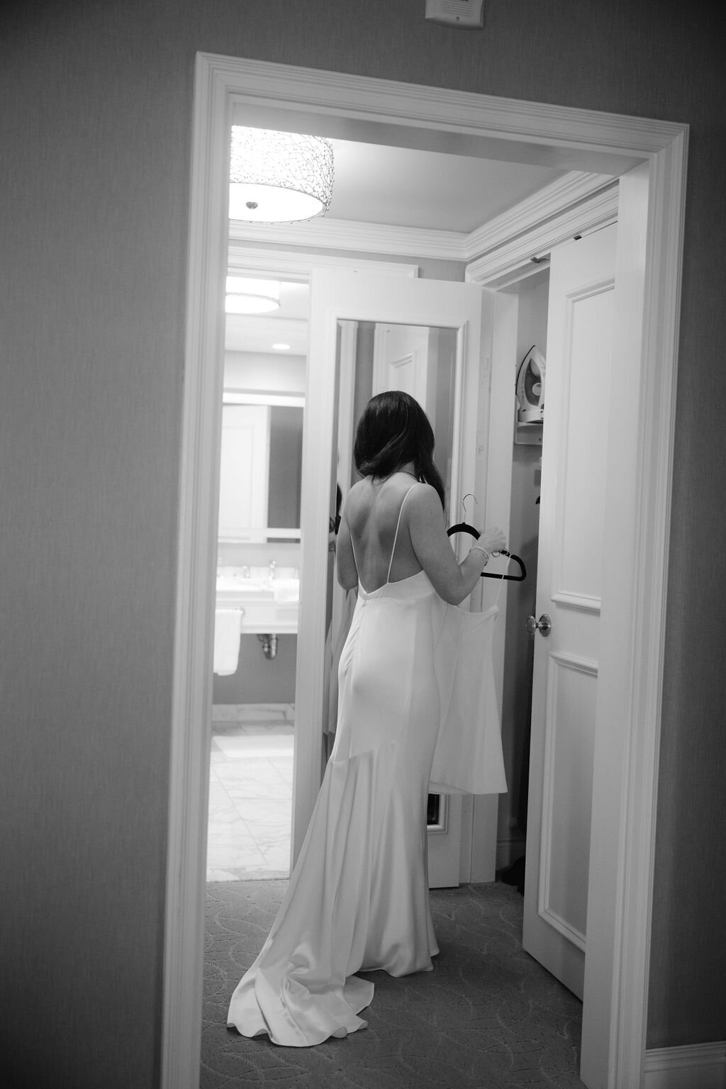 H+MDETAILS+GETTINGREADY-229
