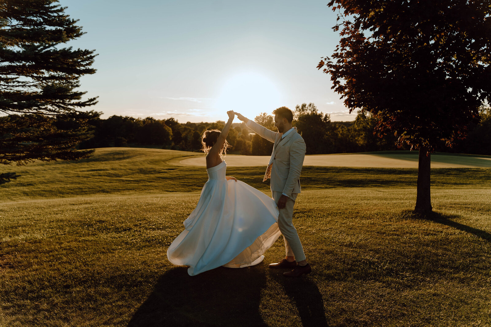 Bridal Photos on the Metamora Country Club Golf Course in Metamora, mI