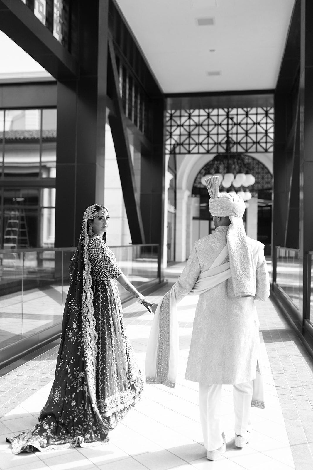 walima-pakistani-muslim-all-red-wedding-05