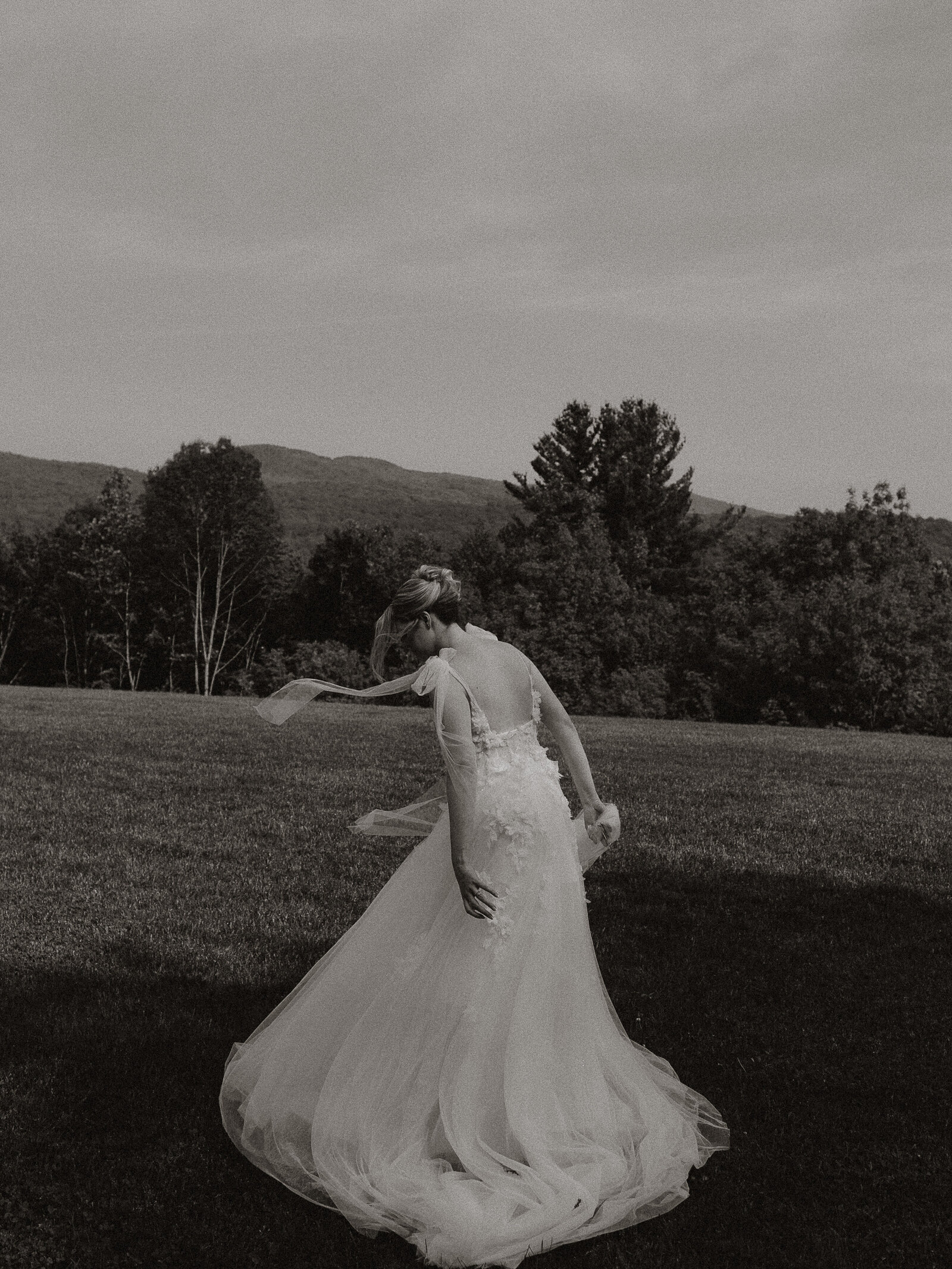 IG-ACREWOODI-ottawa-toronto-pec-montreal-sutton-quebec-ontario-vermont-storytelling-editorial-fineart-wedding-elopement-bridal-photographer-3066
