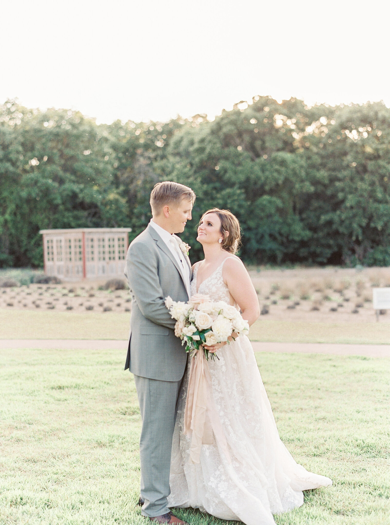 White Sparrow Barn_Lindsay and Scott_Madeline Trent Photography-0134