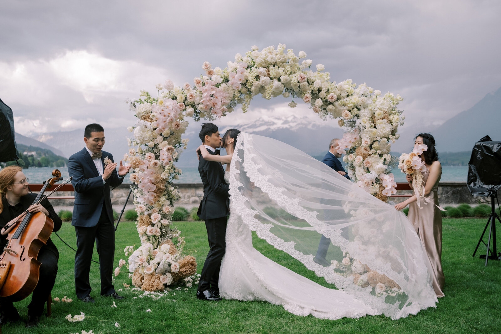 Luxury Wedding Florist Design Switzerland3