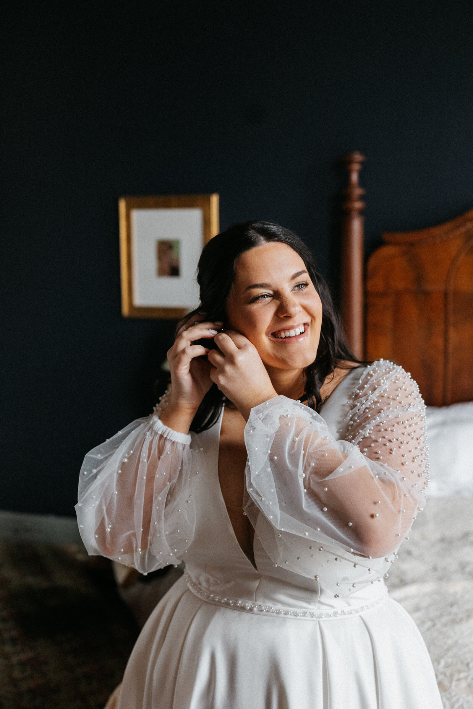 Alex-McCrary-Photography-Black-Hawk-Hotel-Cedar-Falls-Iowa-Kaycee-Tylor-Wedding-15