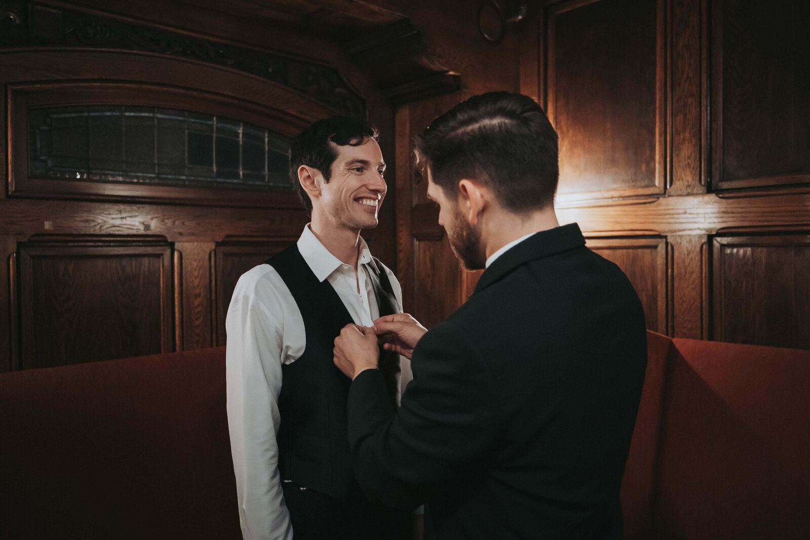 Groom getting ready at the Seelbach Hotel