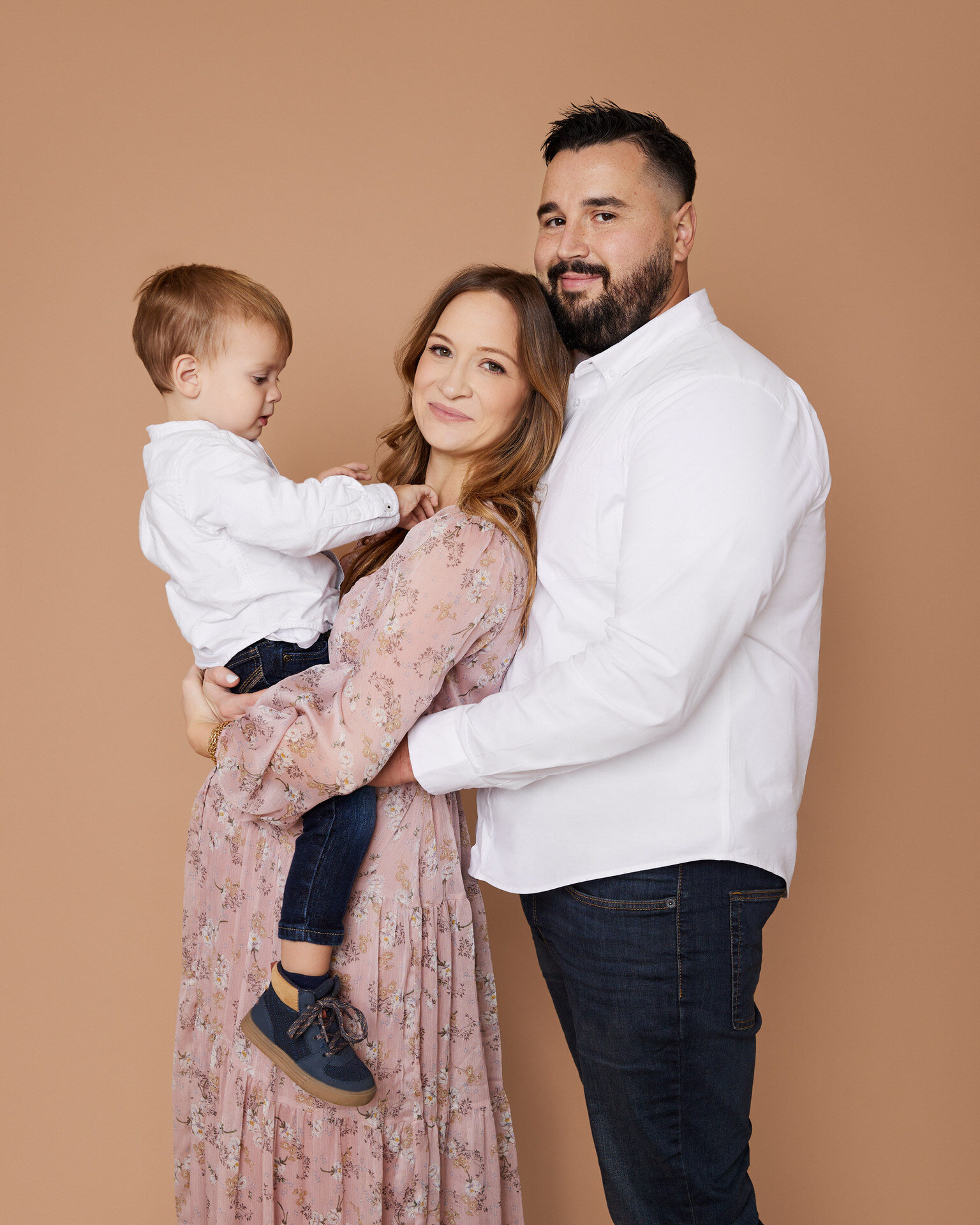 family-maternity-photography-in-philadelphia-studio