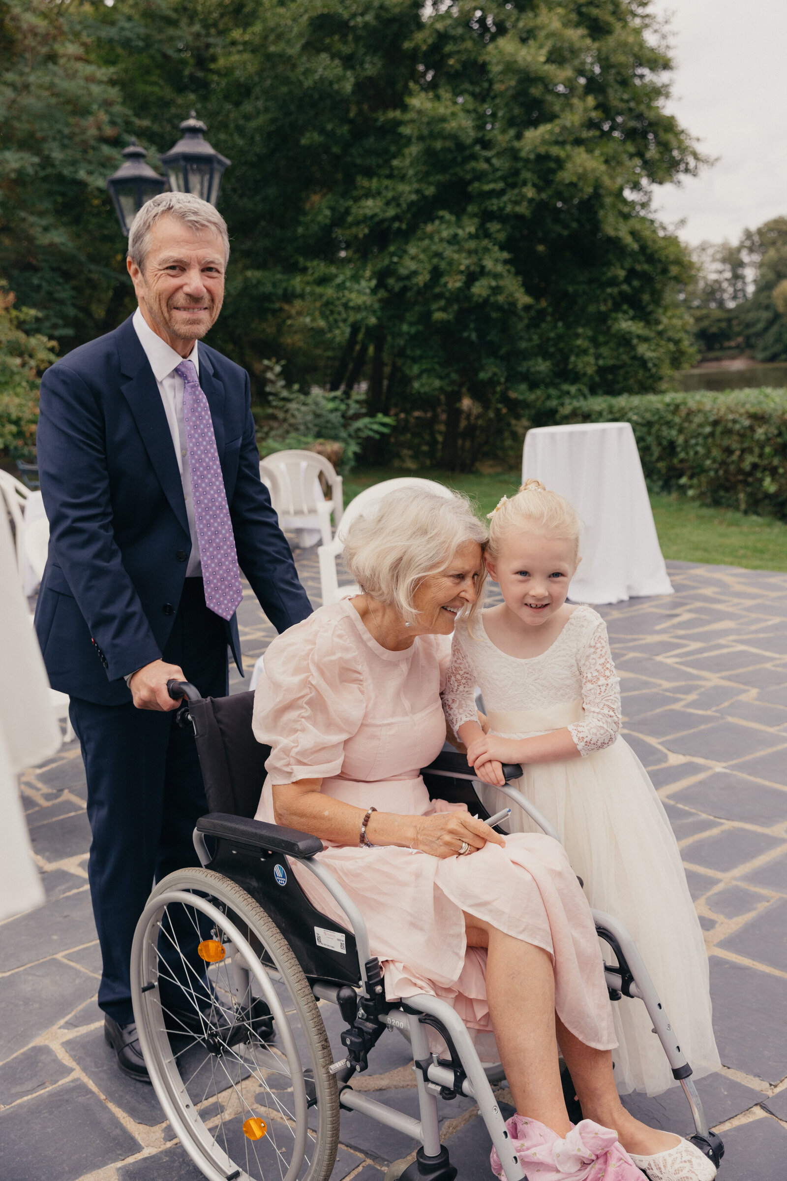 Film-Wedding-Photographer-Zara-Staples-Weddings254