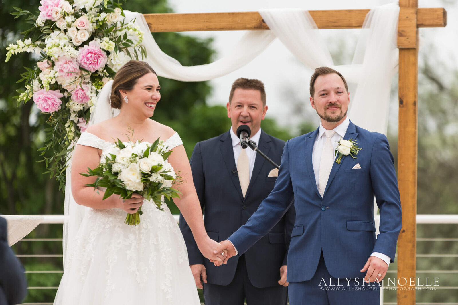 Wedding-at-River-Club-of-Mequon-642