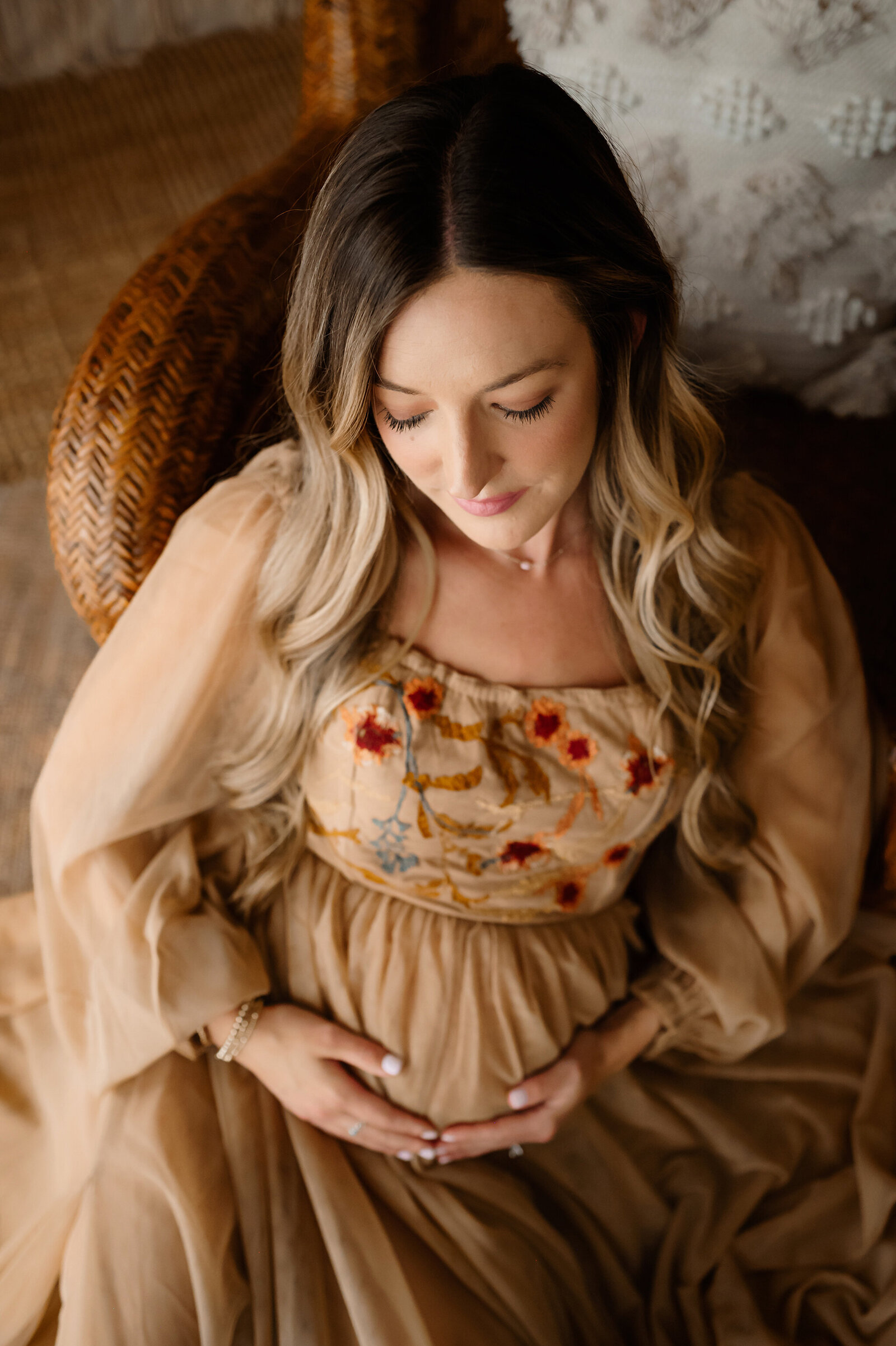 dalllas-fort-worth-texas-studio-maternity-session-paula-goforth-photography (19)
