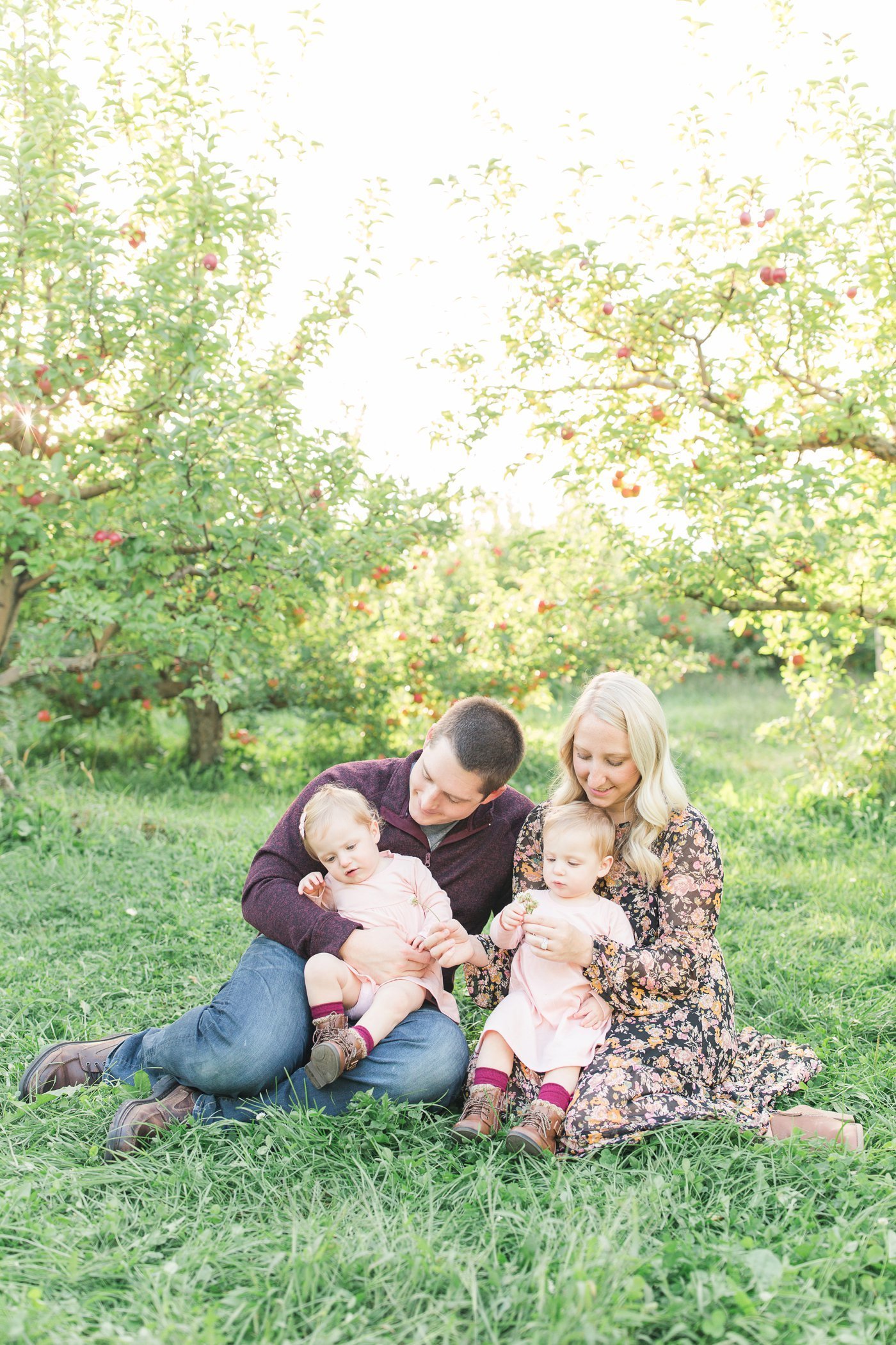 fall-the-apple-farm-victor-new-york-family-portrait-25