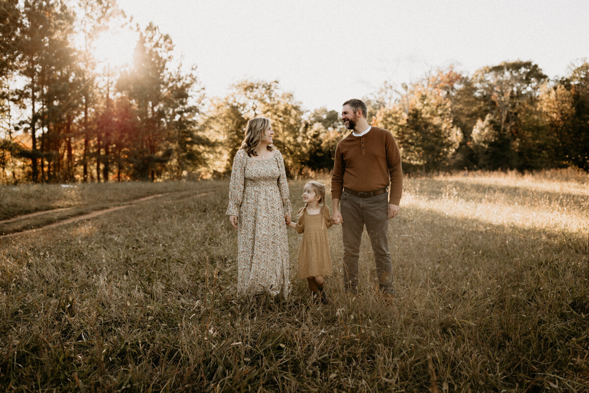 Family photos with a family of 5 at sunset in Marietta, Ga.