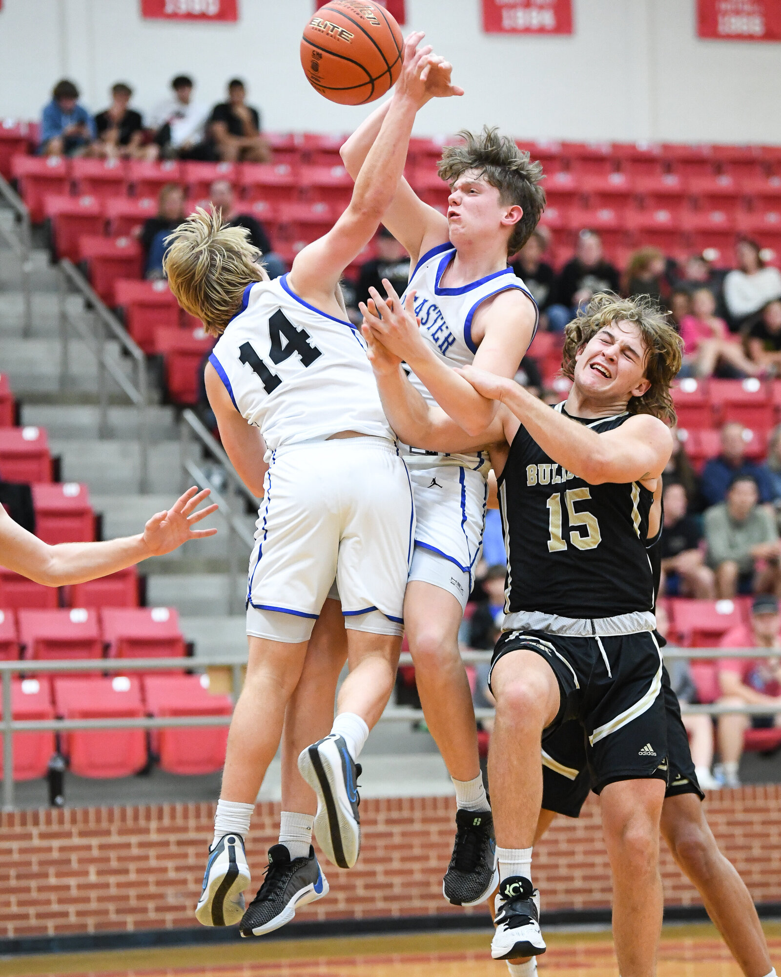 playoff-basketball-2024-action