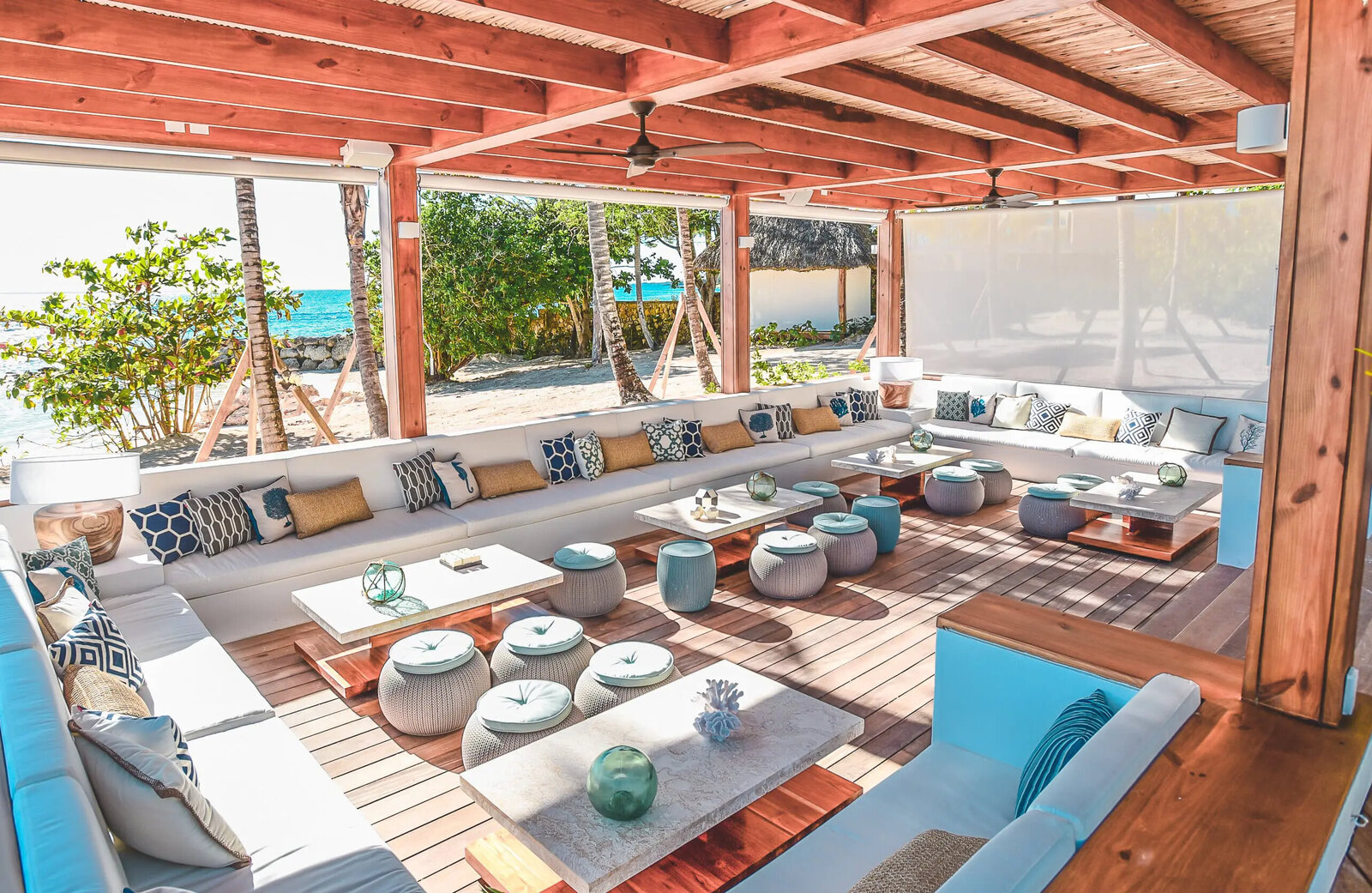 minitas-beach-club-3