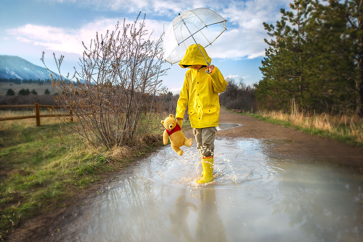winnie-the-pooh-boulder-christopher-robin-bear-puddles-rain-jacket-yellow-childhood-classic-timeless-book-colorful-vibrant-children-boy-photographer