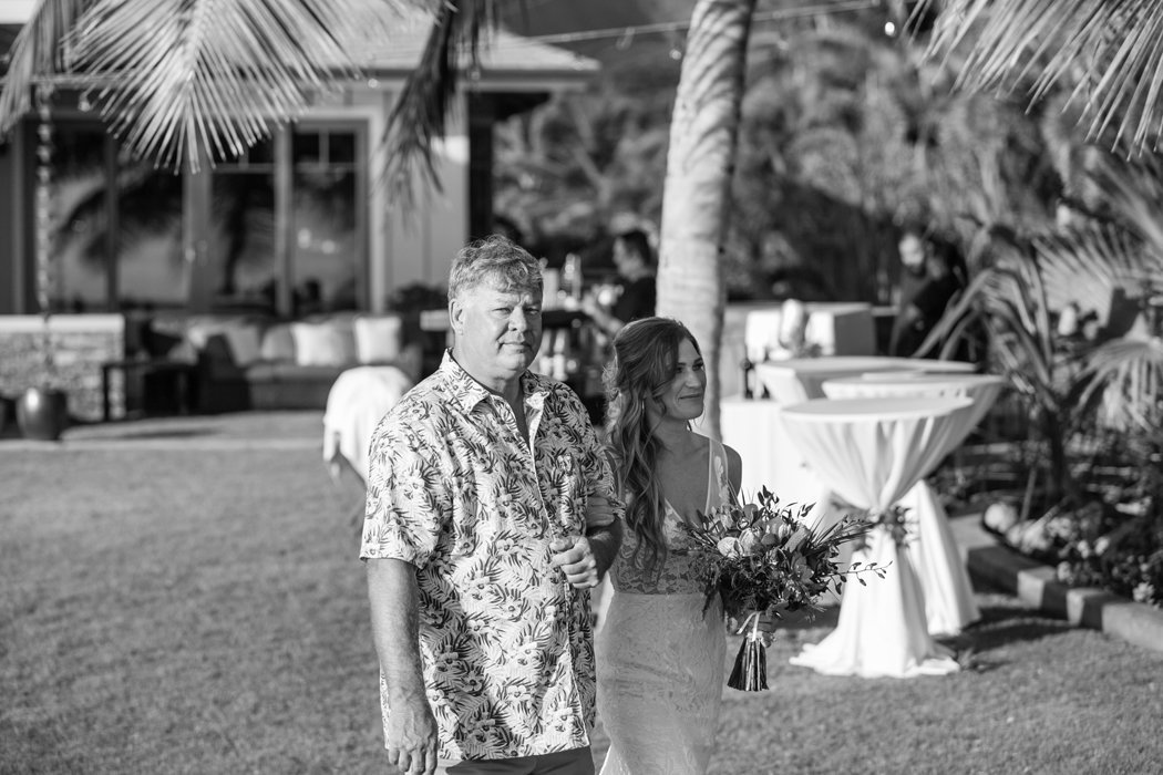 W0510_Wright_Olowalu-Maluhia_Maui-Wedding_CaitlinCatheyPhoto_1886-b&w