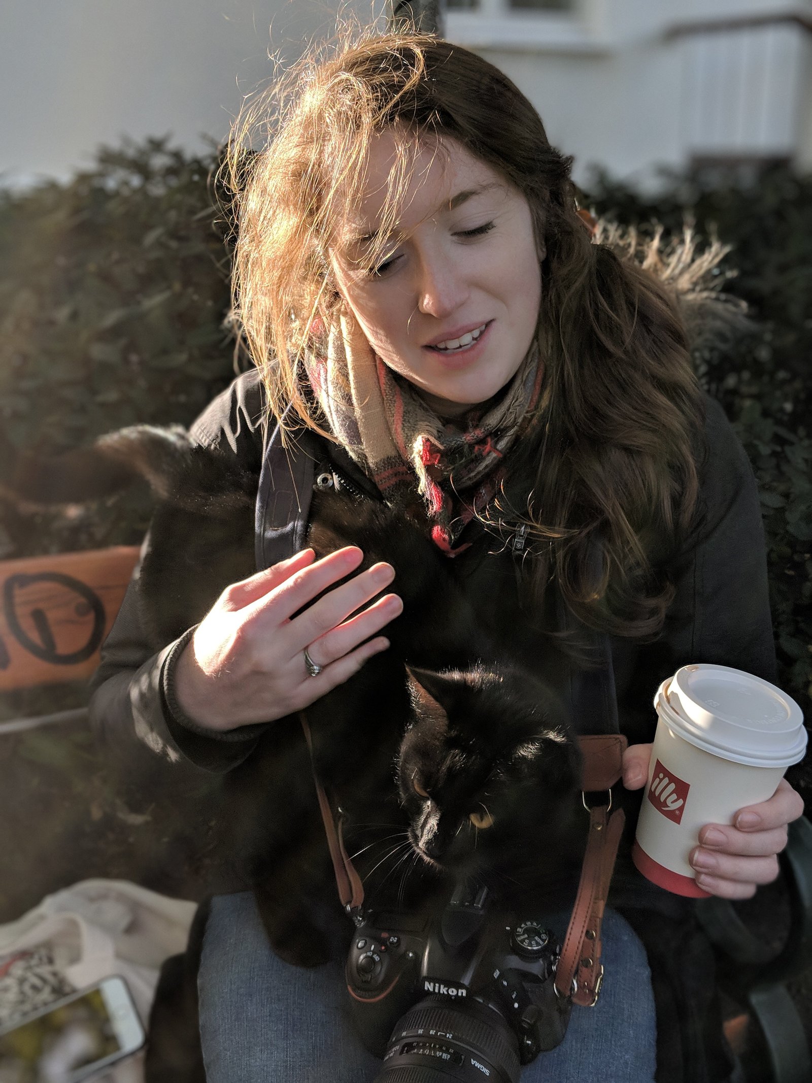 00100dPORTRAIT_00100_BURST20180907141903395_COVER