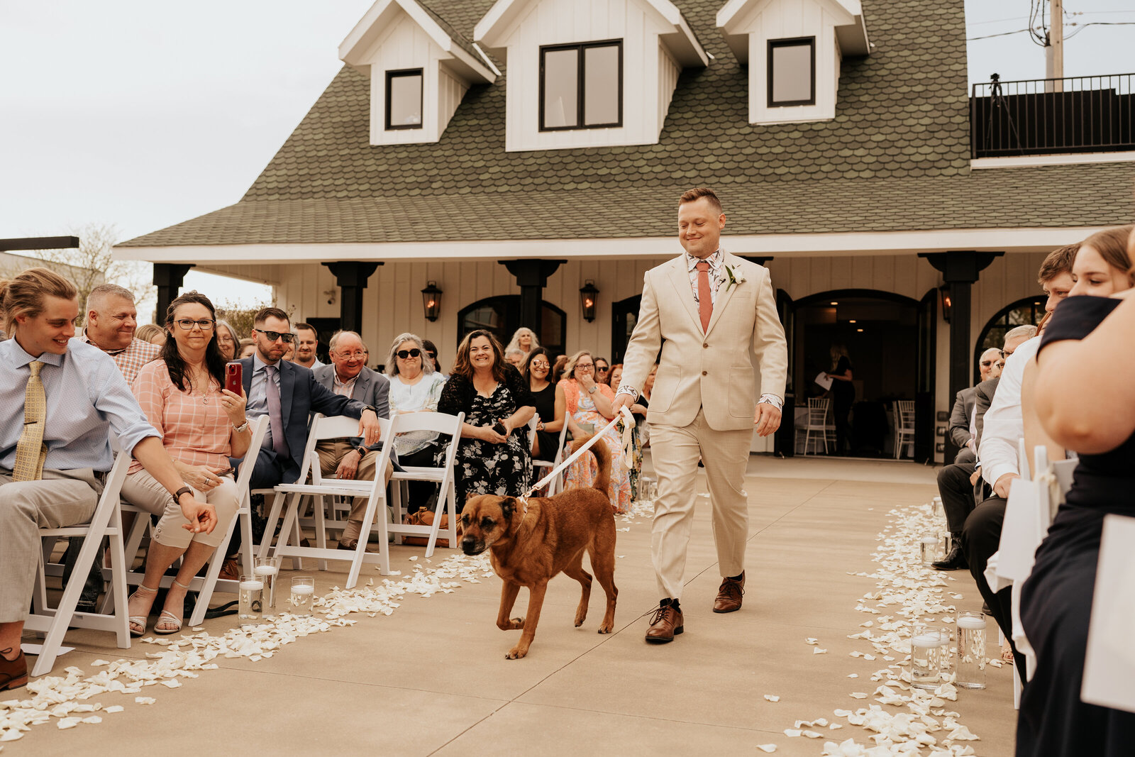 Cedar Rapids wedding photographer - Carriage House Cedar Rapids-144