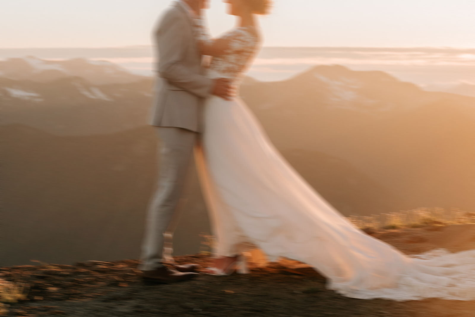 Mountaintop-Glamping-Romantic-Wedding-1001
