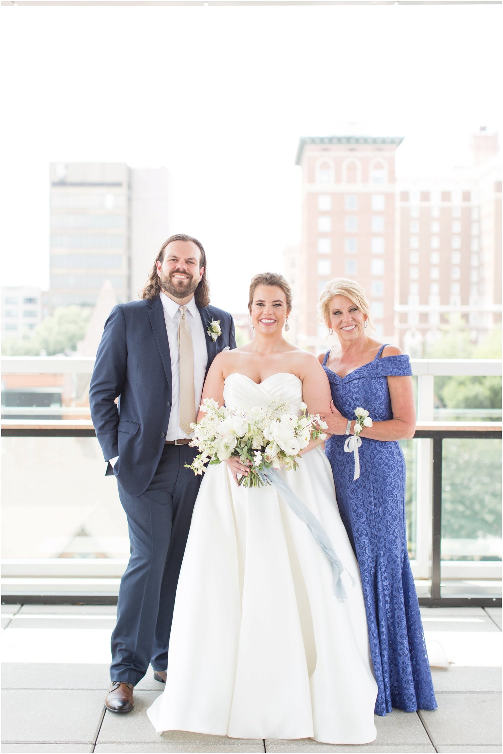 avenue-downtown-greenville-wedding_0322