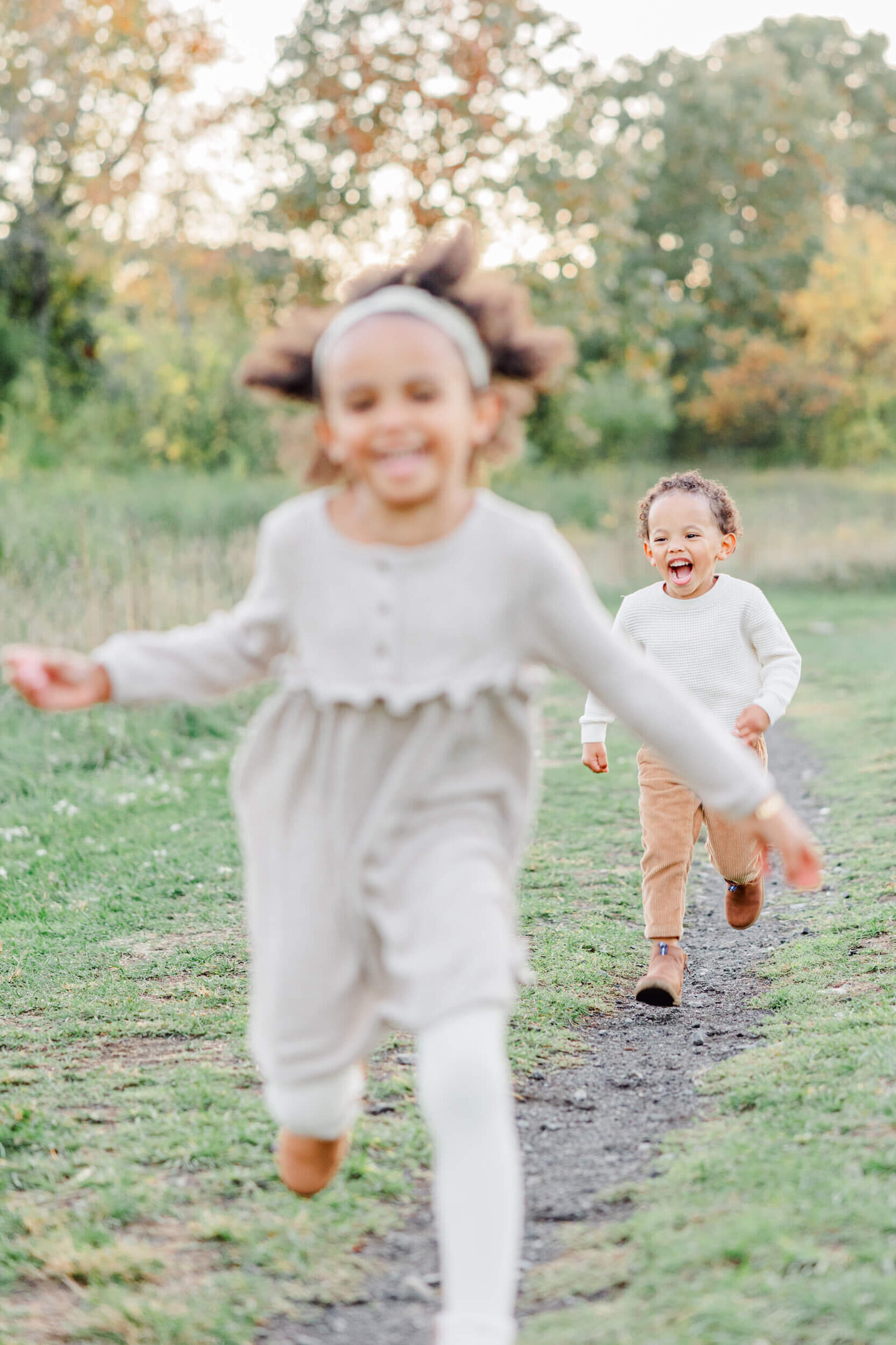 Greater-Boston-Fall-Maternity-Photography-Session-22