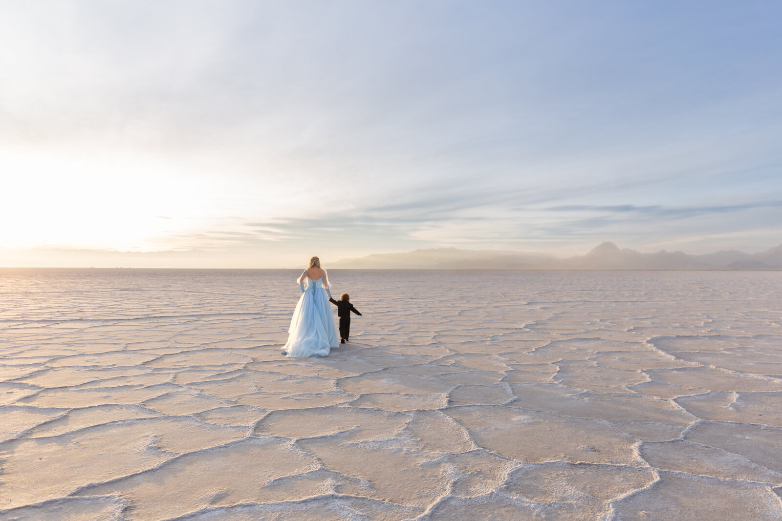 family-session-salt-flats-utah