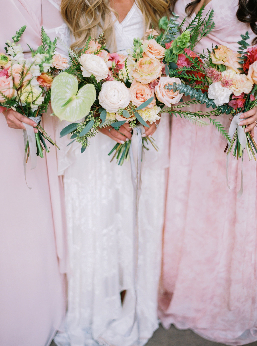 phoenix-wedding-florist-bridesmaid-bouquets