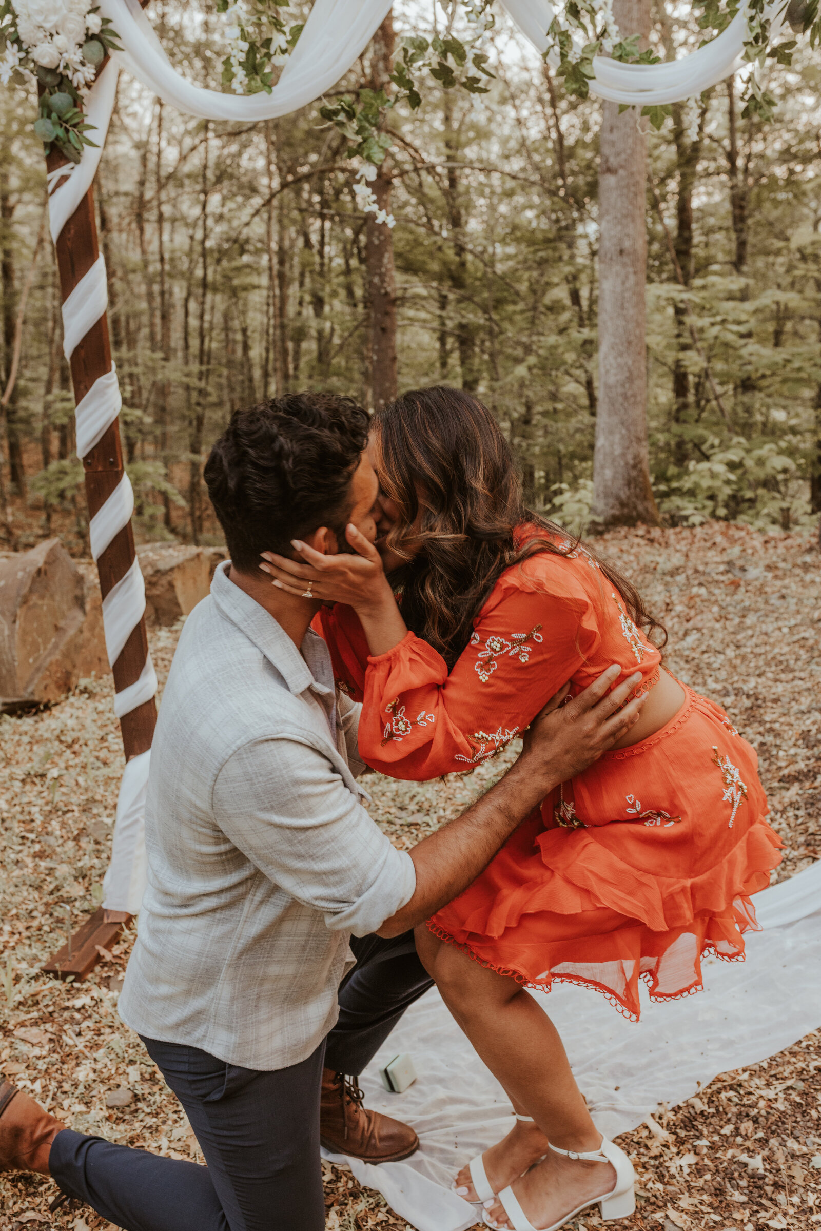 Romantic-Surprise-Proposal-Engagement-Catskills-Love-to-Lens-Photography (17)