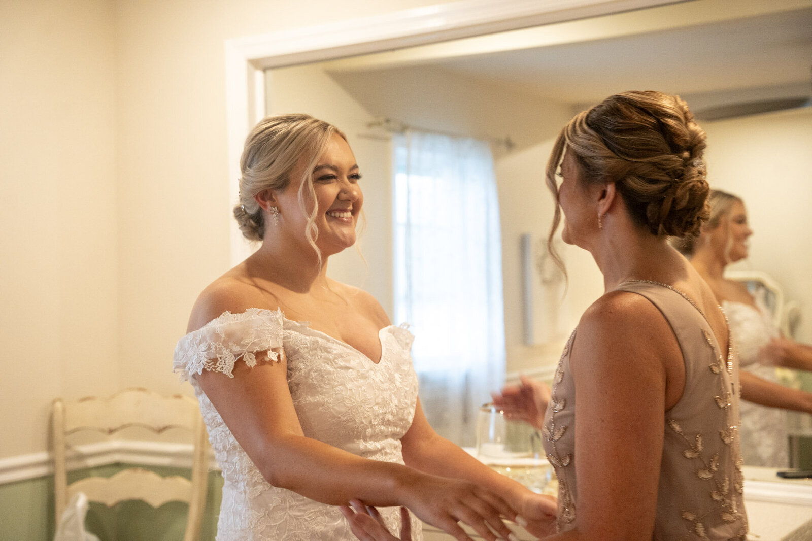Mother daughter love - Baltimore wedding photography