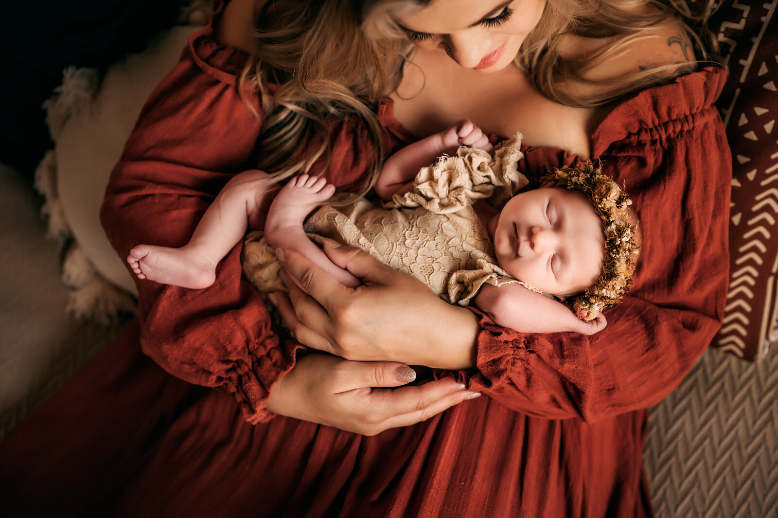 Edmonton Maternity and newborn photographer 12