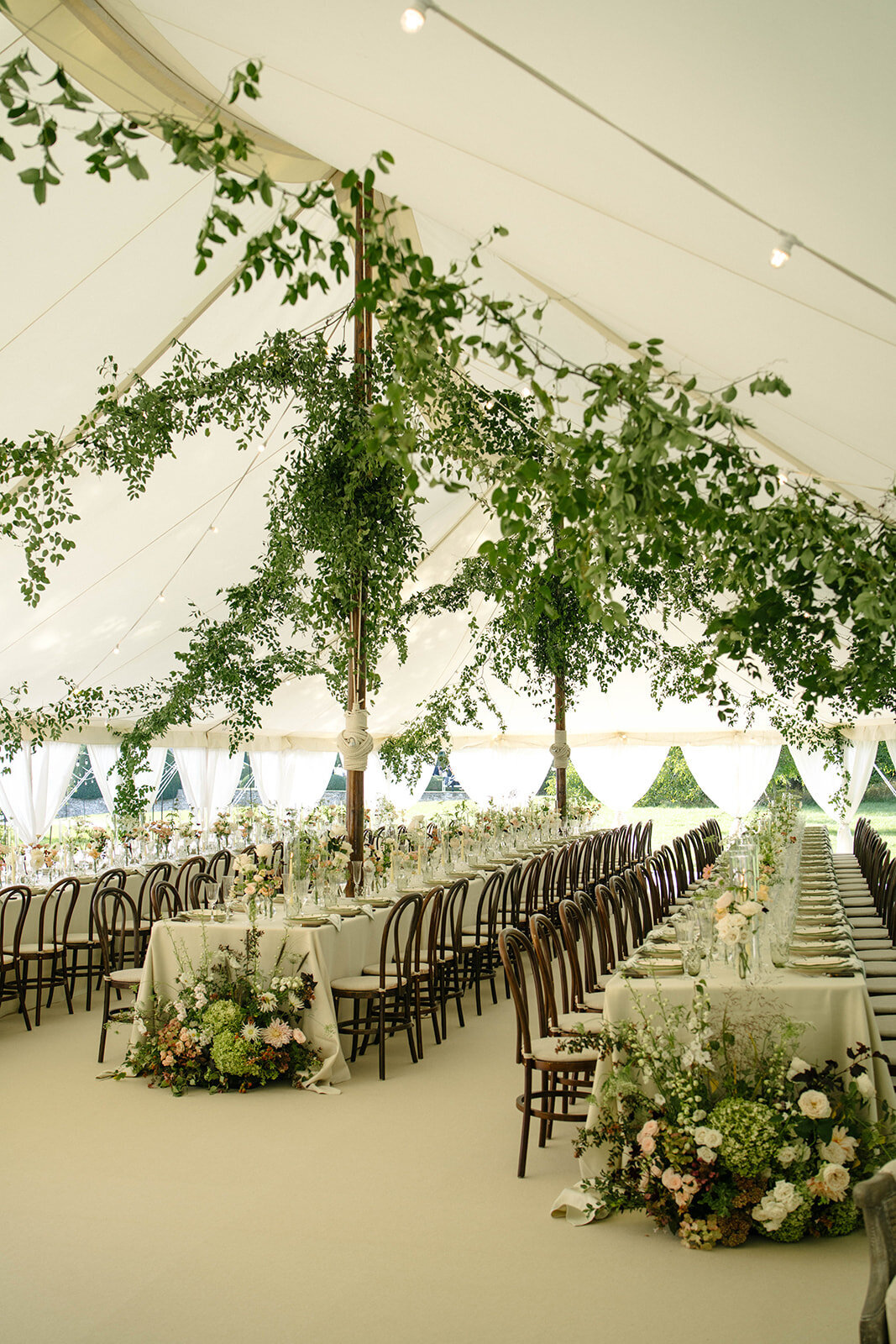 Attabara Studio Luxury Wedding Planner at Cornwell Manor by Phoebe Piper9152