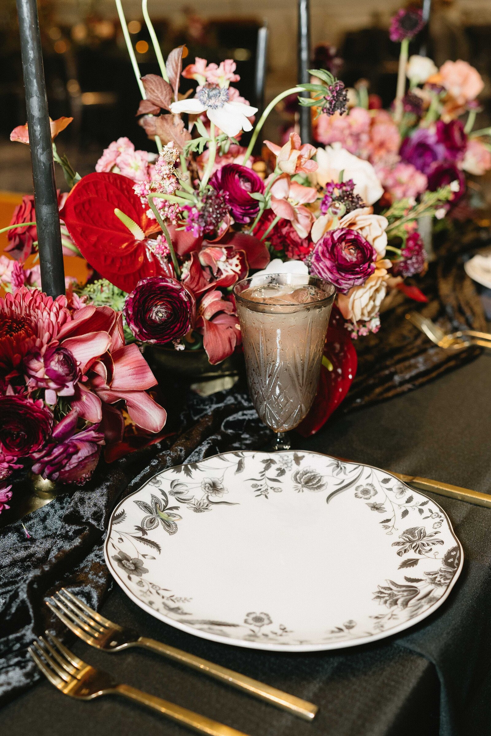 natasia-john-sentinel-st-mary-cathedral-wedding-portland-849